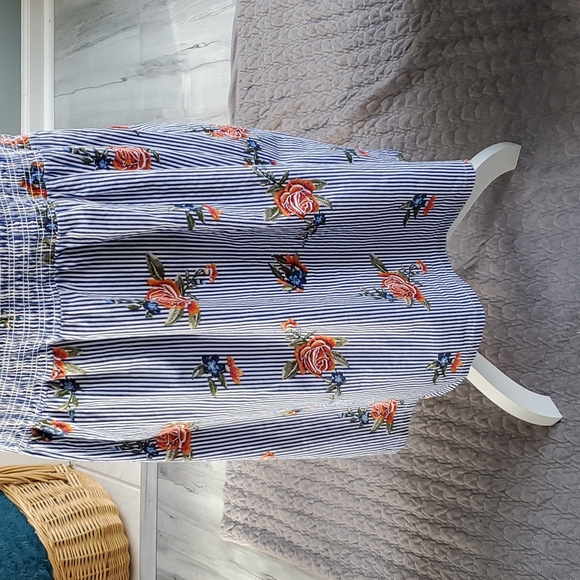 BEAUTIFUL J.GLEE DRESS - Picture 7 of 8